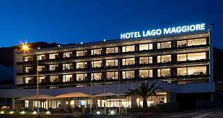 Hotel &amp; Lounge Lago Maggiore Night